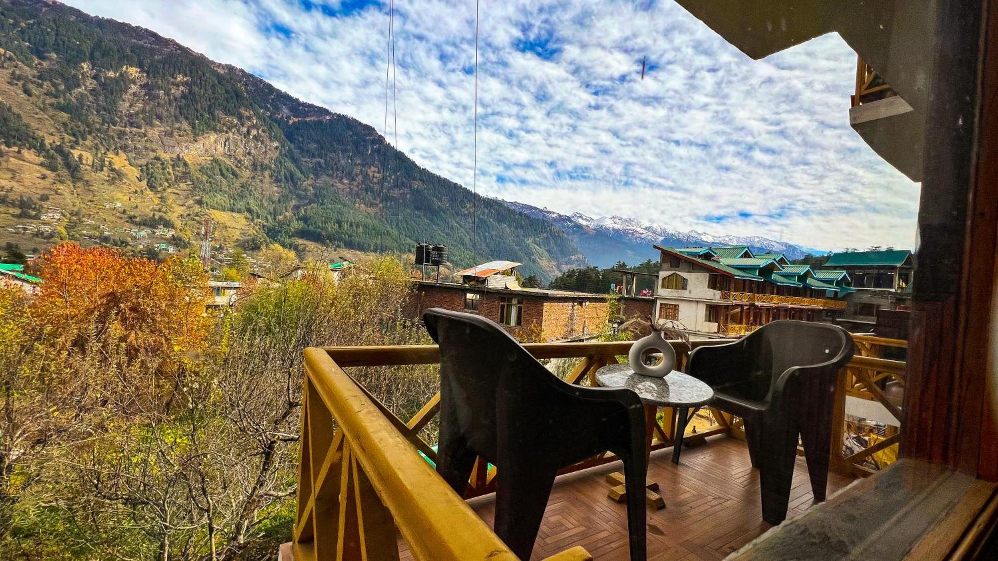 Yolo Backpackers - Manali Hostel Kültér fotó