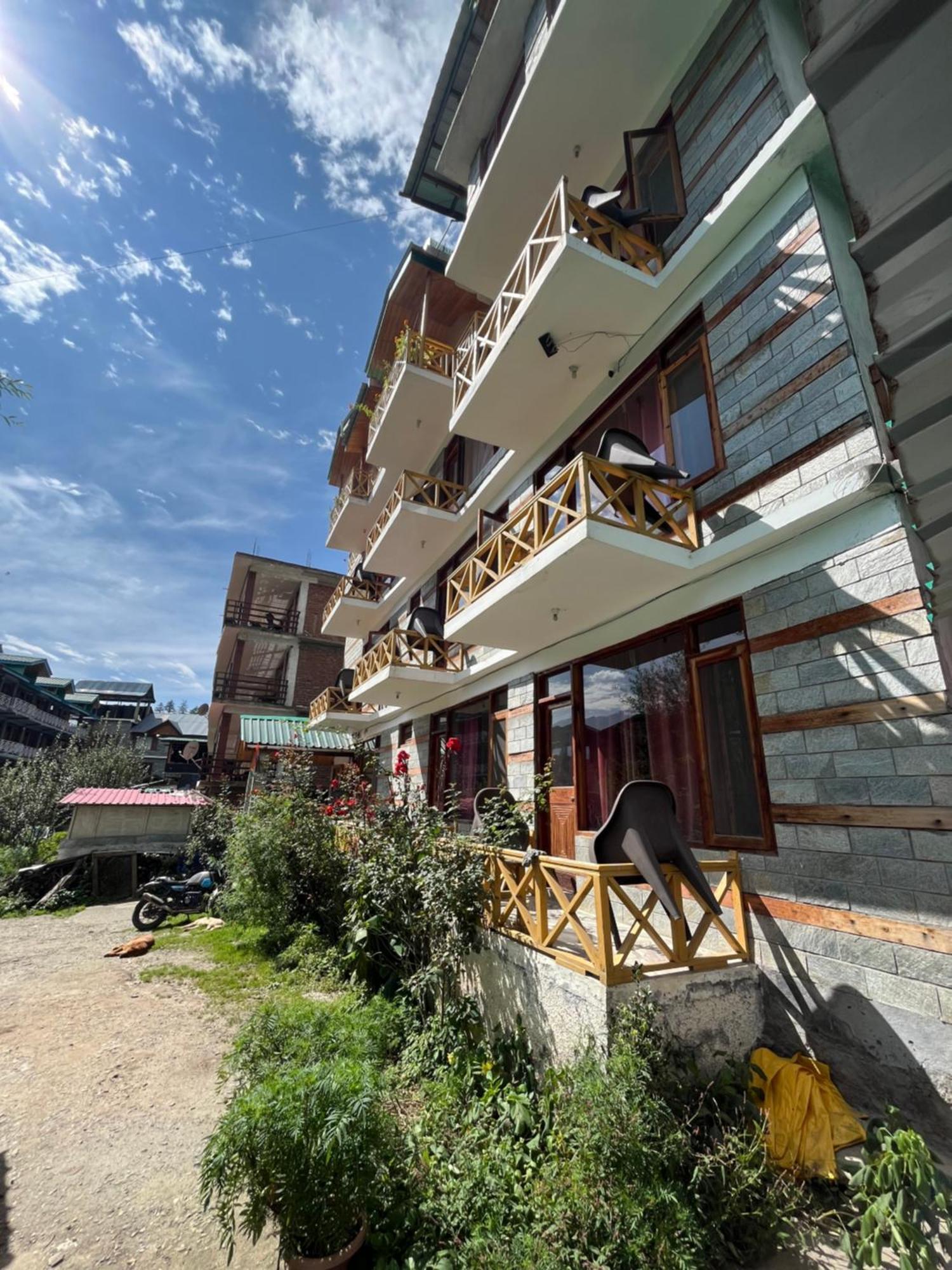 Yolo Backpackers - Manali Hostel Kültér fotó