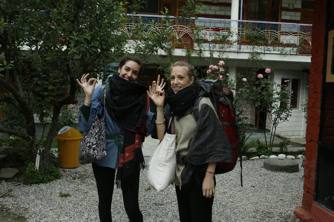 Yolo Backpackers - Manali Hostel Kültér fotó